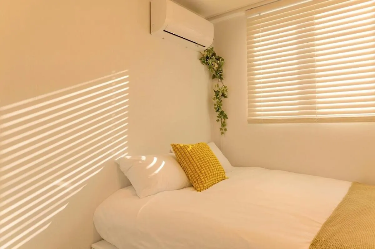 Hongdae 5 Minutes, Sangsu Station 2 Minutes, Maximum 6 People, 3 Queen Beds, Free Luggage Storage 首爾 公寓